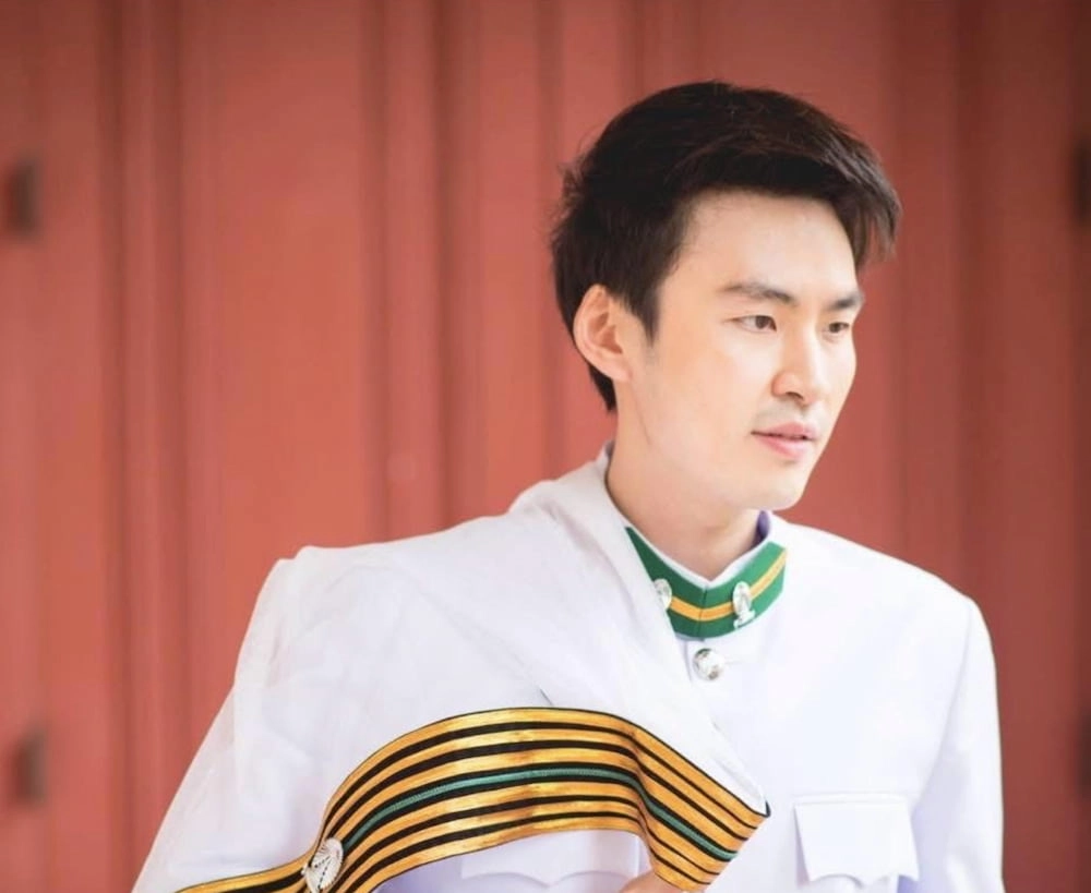 ประวัติหมอกุ่ย