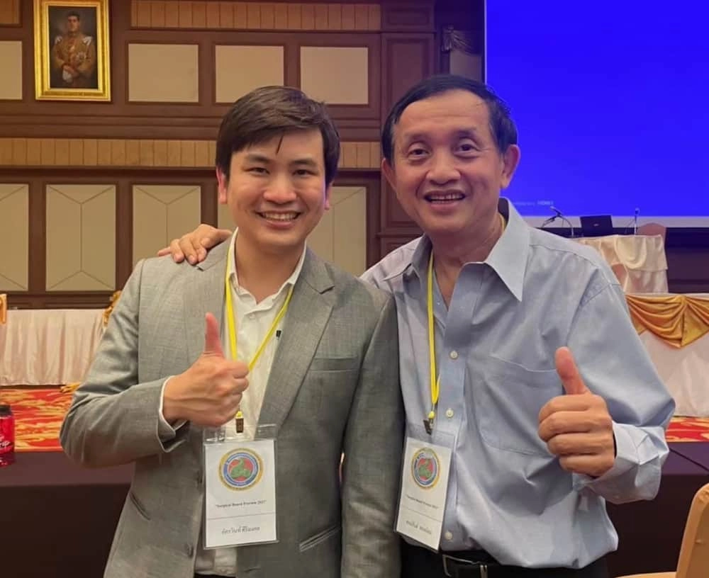 ประวัติหมอพจน์