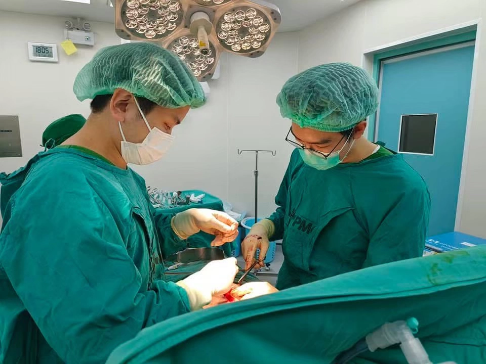 ประวัติหมอพจน์